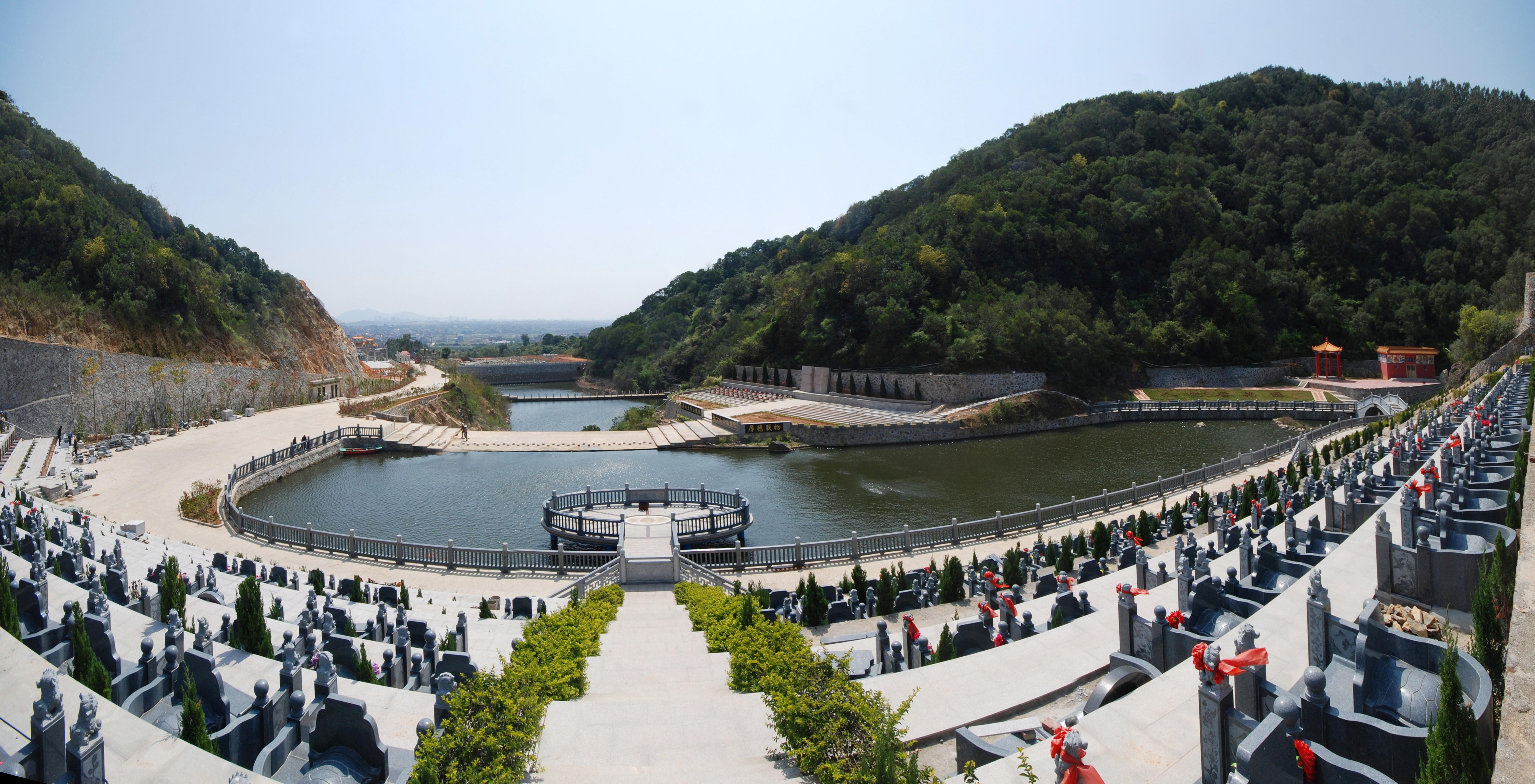 福建莆田壶山陵园